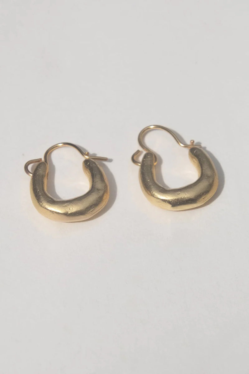 J. Ann Sculpted Hoops